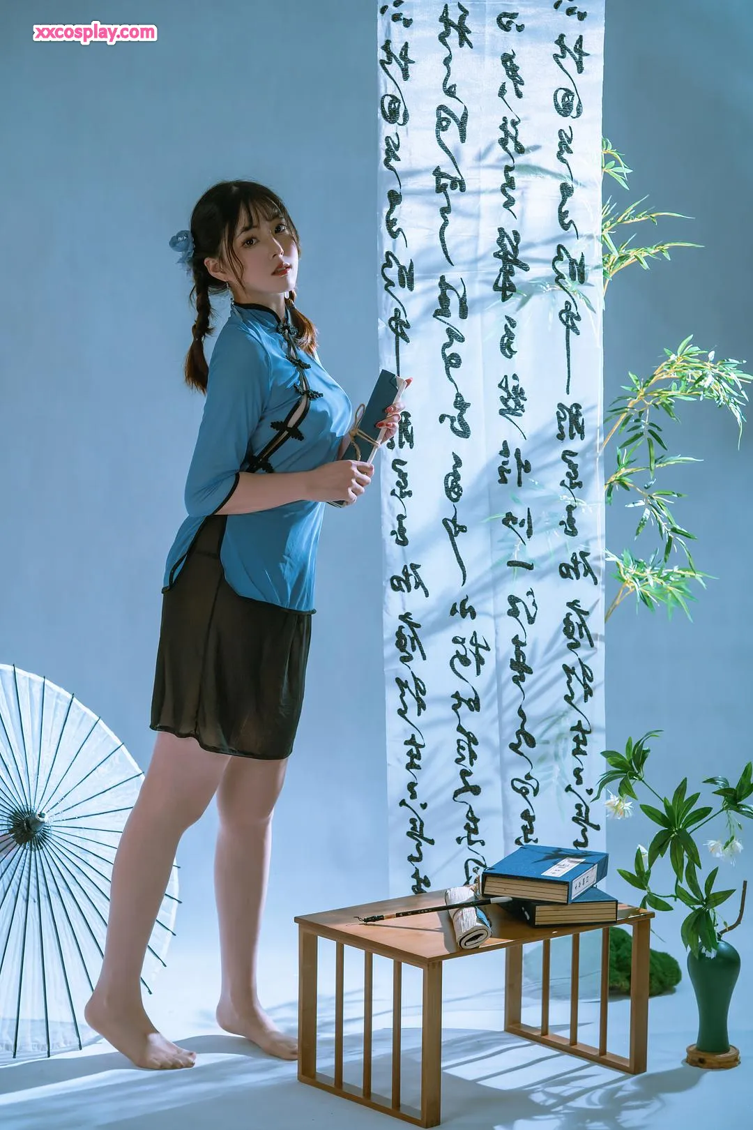 Natsuko夏夏子 - Clear Autumn Cheongsam